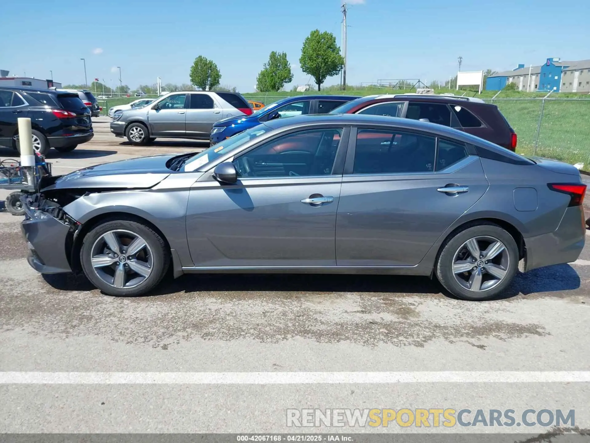 14 Photograph of a damaged car 1N4BL4DV1MN401973 NISSAN ALTIMA 2021
