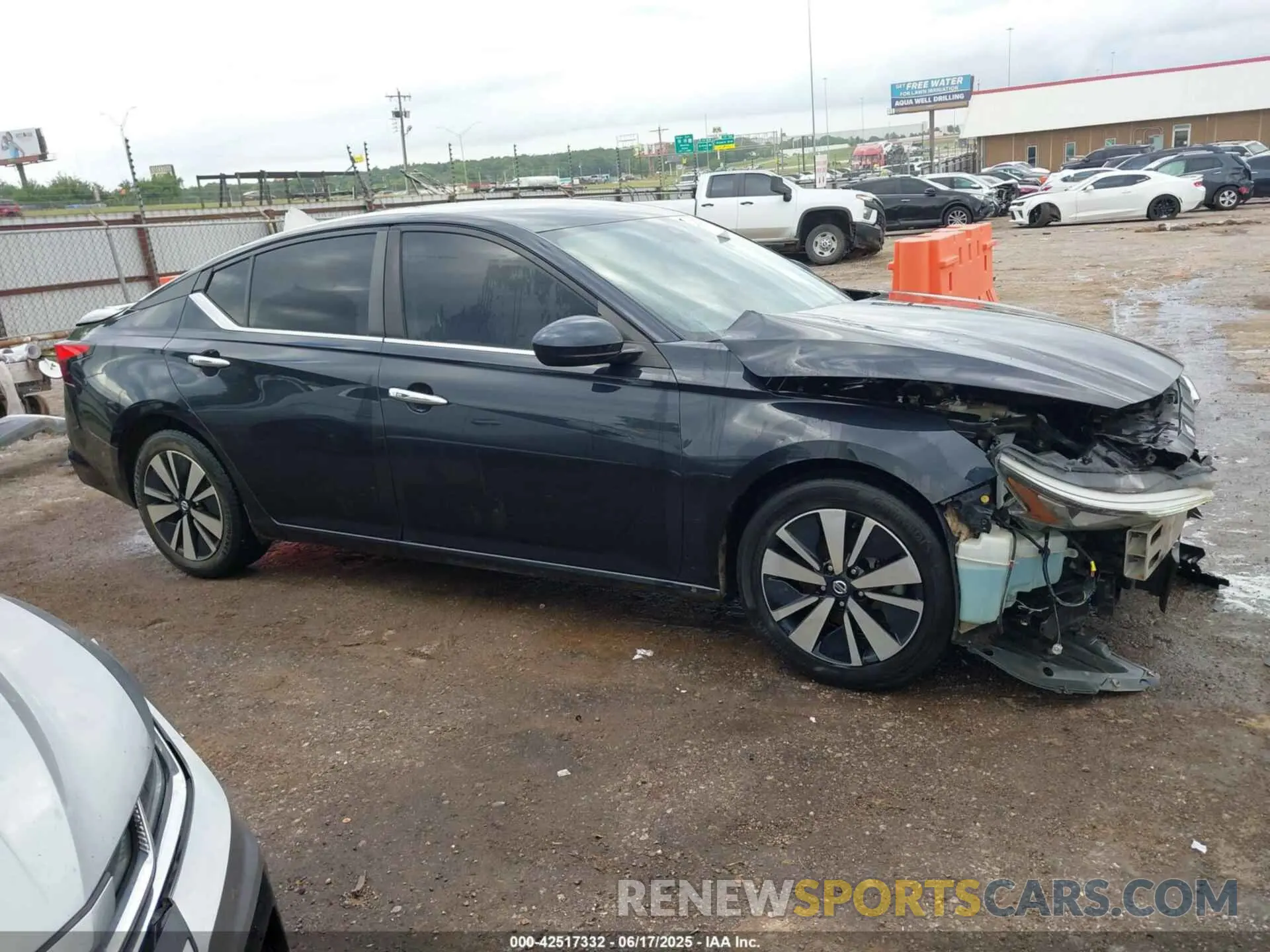 14 Photograph of a damaged car 1N4BL4DV2MN307097 NISSAN ALTIMA 2021