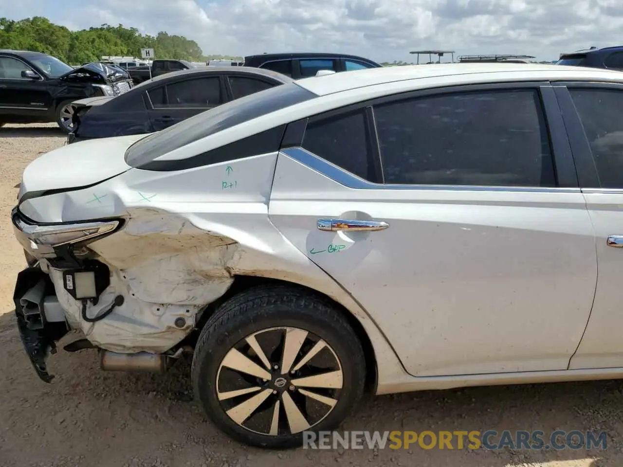 10 Фотография поврежденного автомобиля 1N4BL4DV2MN334672 NISSAN ALTIMA 2021