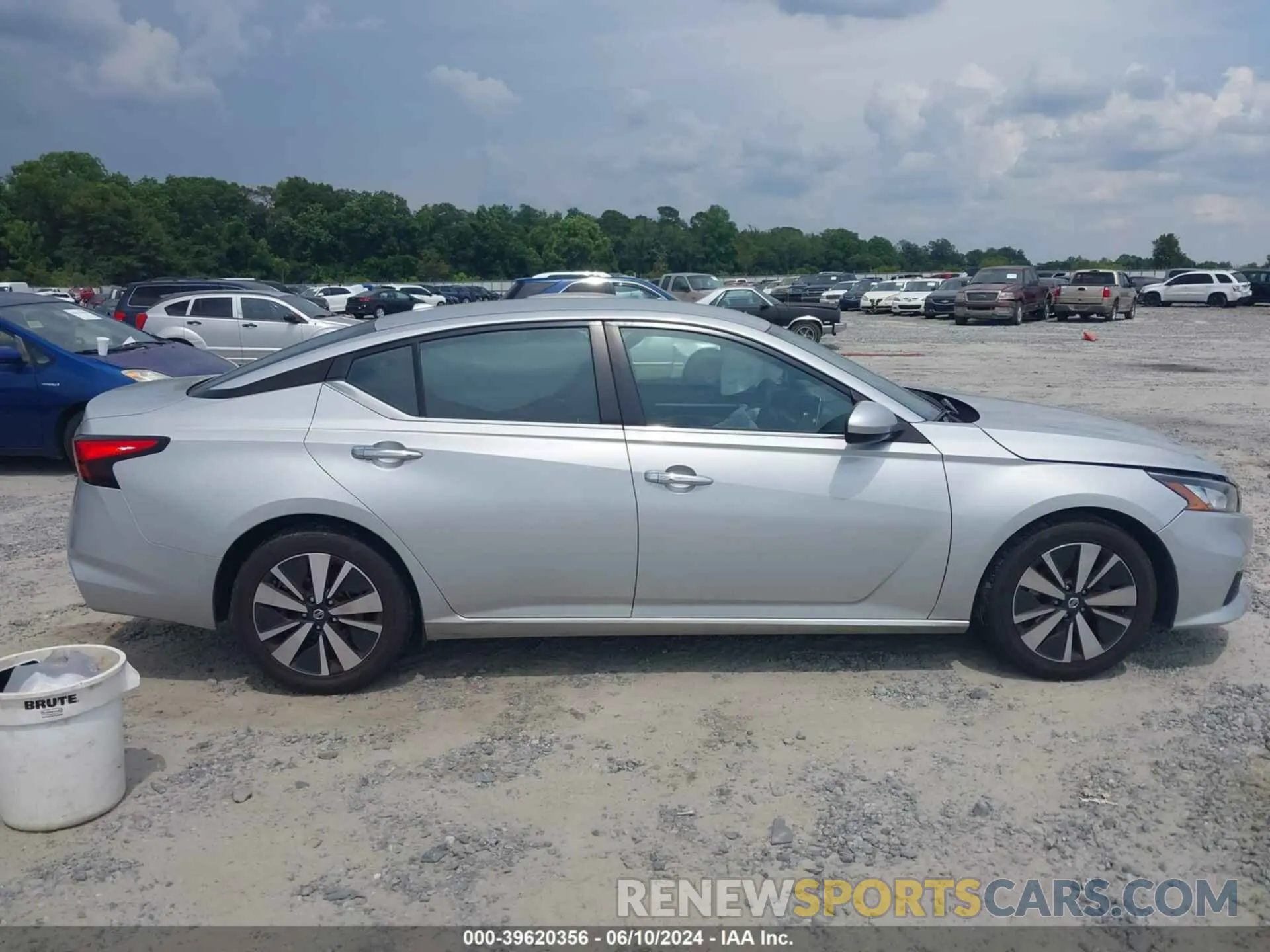 13 Photograph of a damaged car 1N4BL4DV2MN343419 NISSAN ALTIMA 2021