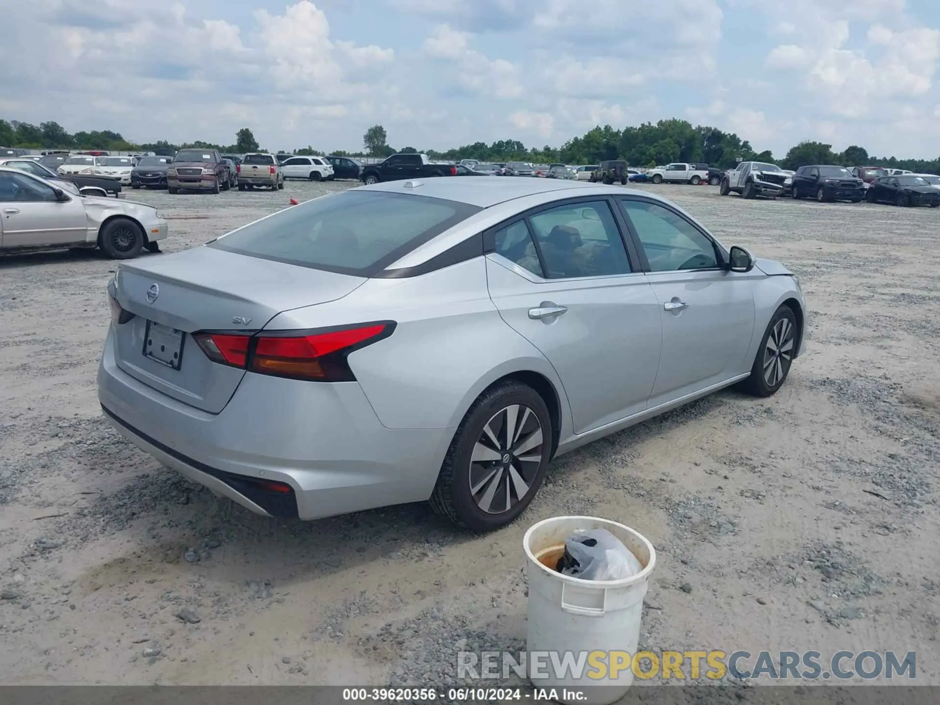 4 Photograph of a damaged car 1N4BL4DV2MN343419 NISSAN ALTIMA 2021