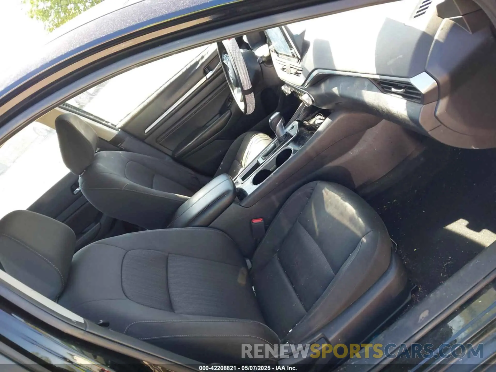 5 Photograph of a damaged car 1N4BL4DV2MN353075 NISSAN ALTIMA 2021