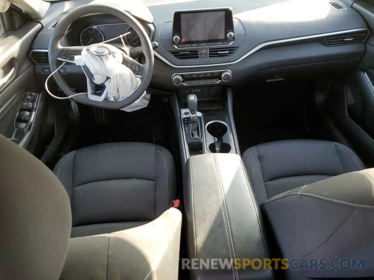 8 Photograph of a damaged car 1N4BL4DV3MN358916 NISSAN ALTIMA 2021