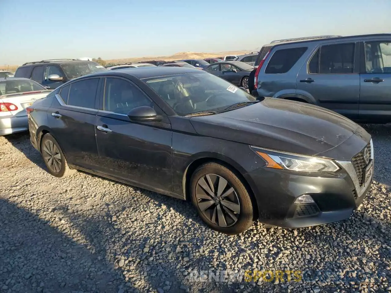 4 Photograph of a damaged car 1N4BL4DV3MN365364 NISSAN ALTIMA 2021