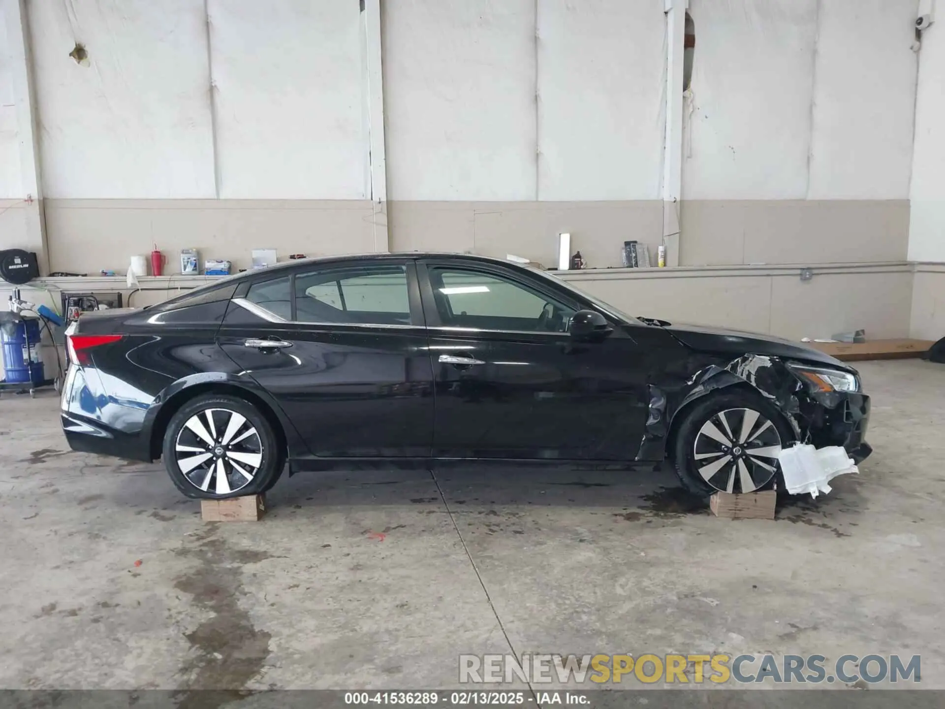 13 Photograph of a damaged car 1N4BL4DV4MN338741 NISSAN ALTIMA 2021