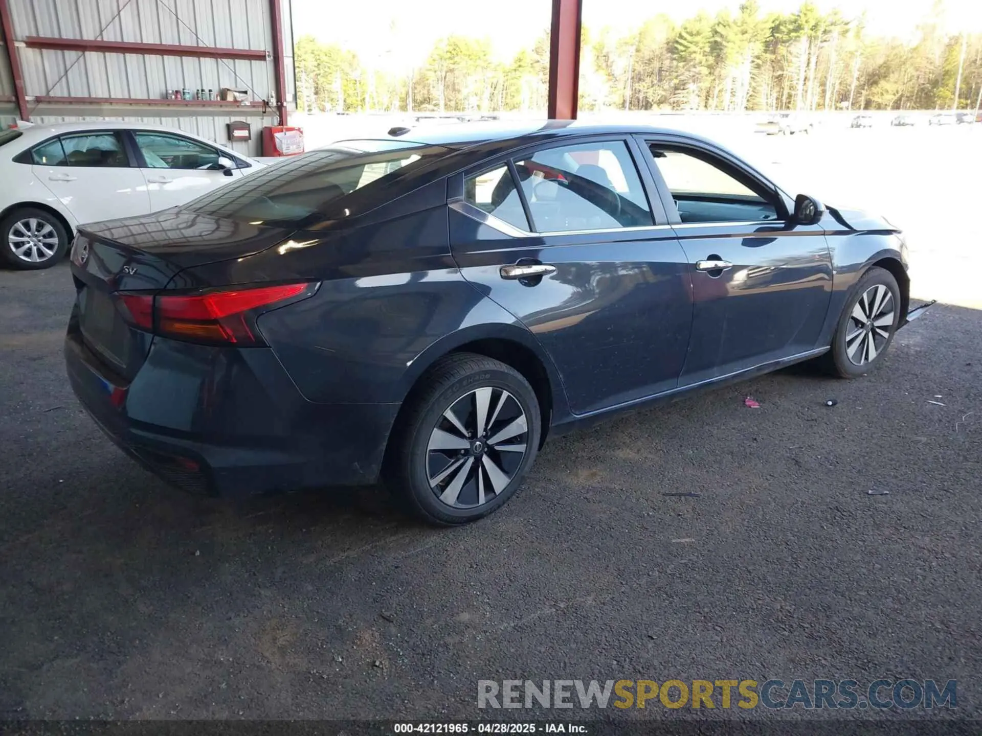 4 Фотография поврежденного автомобиля 1N4BL4DV5MN325609 NISSAN ALTIMA 2021