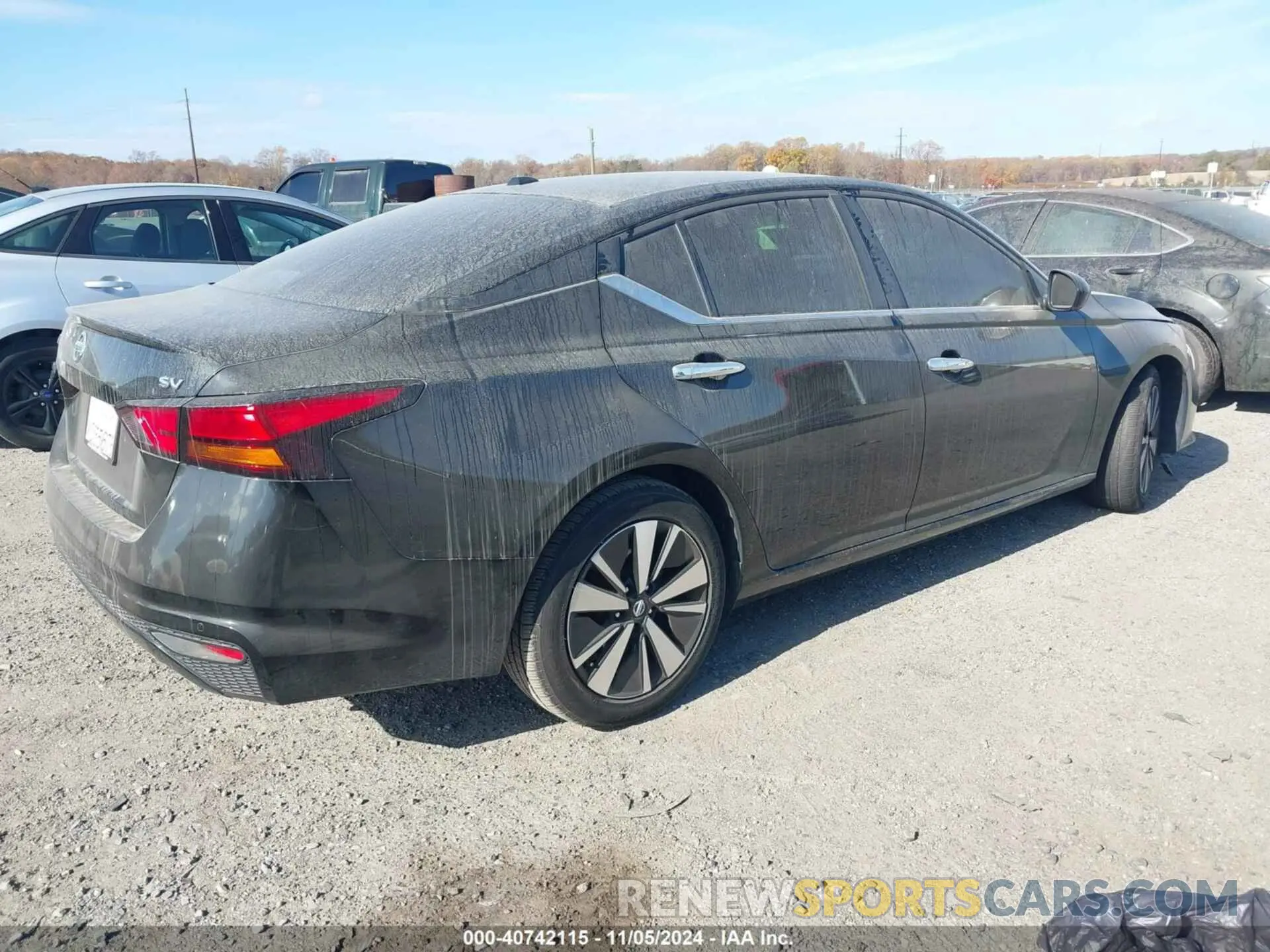 4 Photograph of a damaged car 1N4BL4DV5MN404956 NISSAN ALTIMA 2021