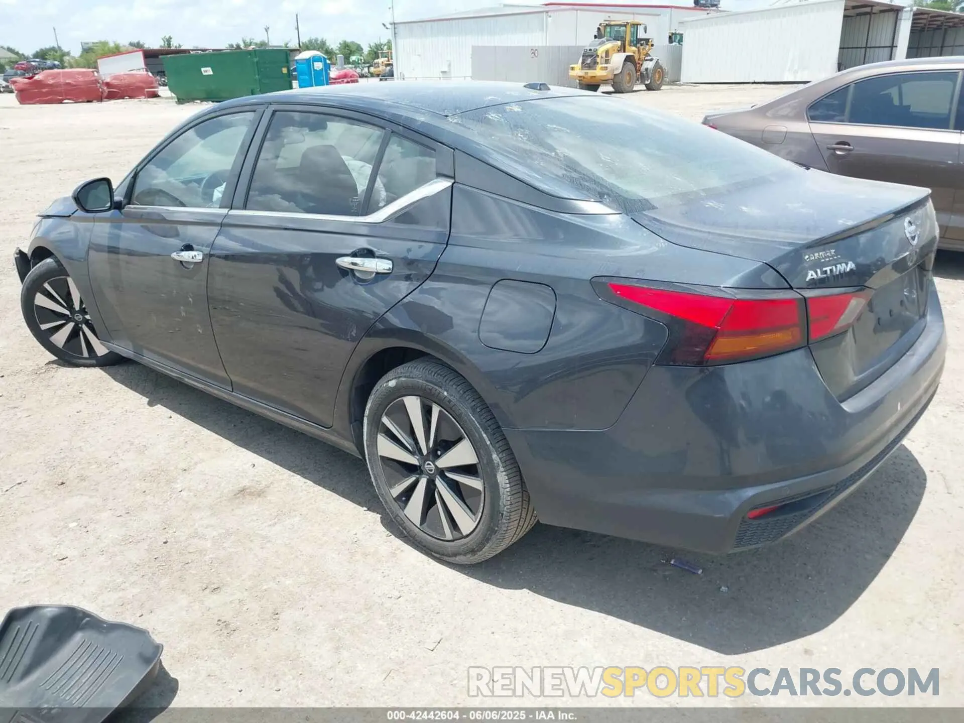 3 Photograph of a damaged car 1N4BL4DV6MN361695 NISSAN ALTIMA 2021