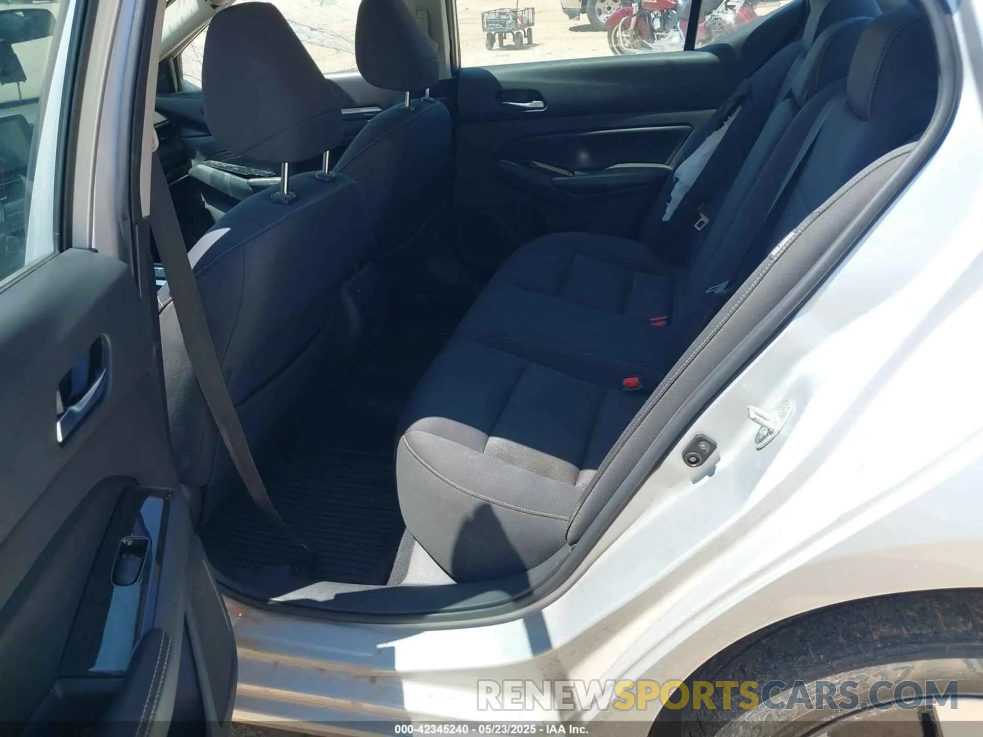 8 Photograph of a damaged car 1N4BL4DV7MN335798 NISSAN ALTIMA 2021