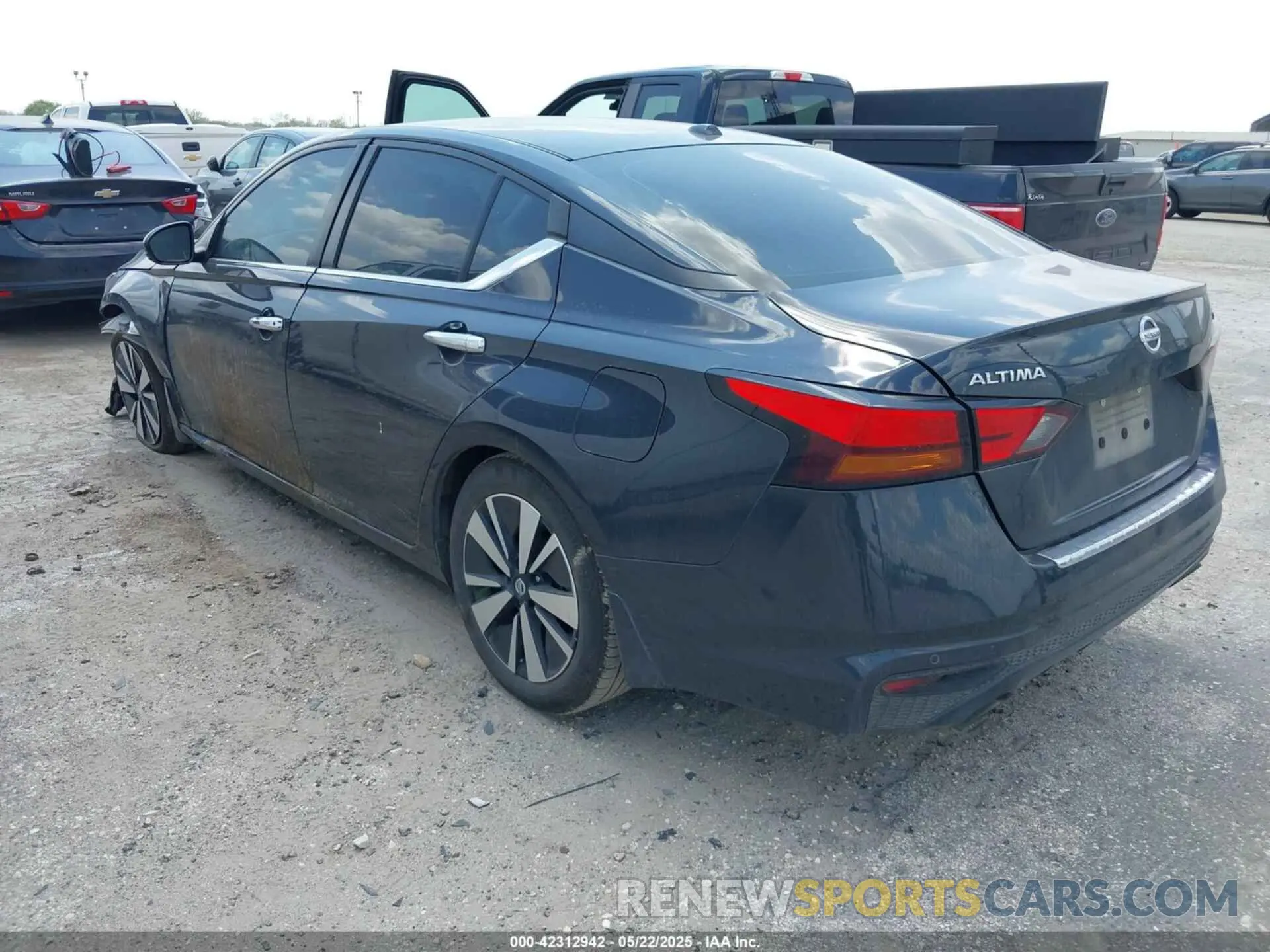 3 Фотография поврежденного автомобиля 1N4BL4DV8MN300042 NISSAN ALTIMA 2021