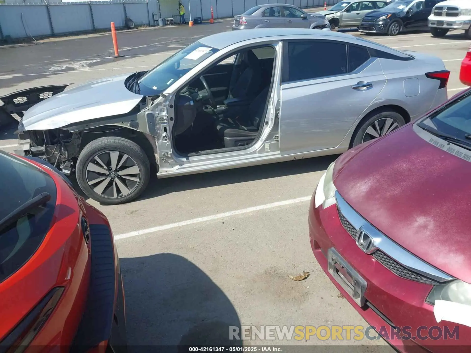 15 Photograph of a damaged car 1N4BL4DV8MN334997 NISSAN ALTIMA 2021