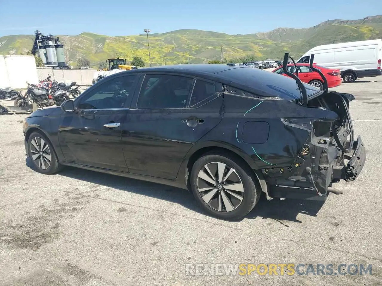 2 Photograph of a damaged car 1N4BL4DV8MN360189 NISSAN ALTIMA 2021
