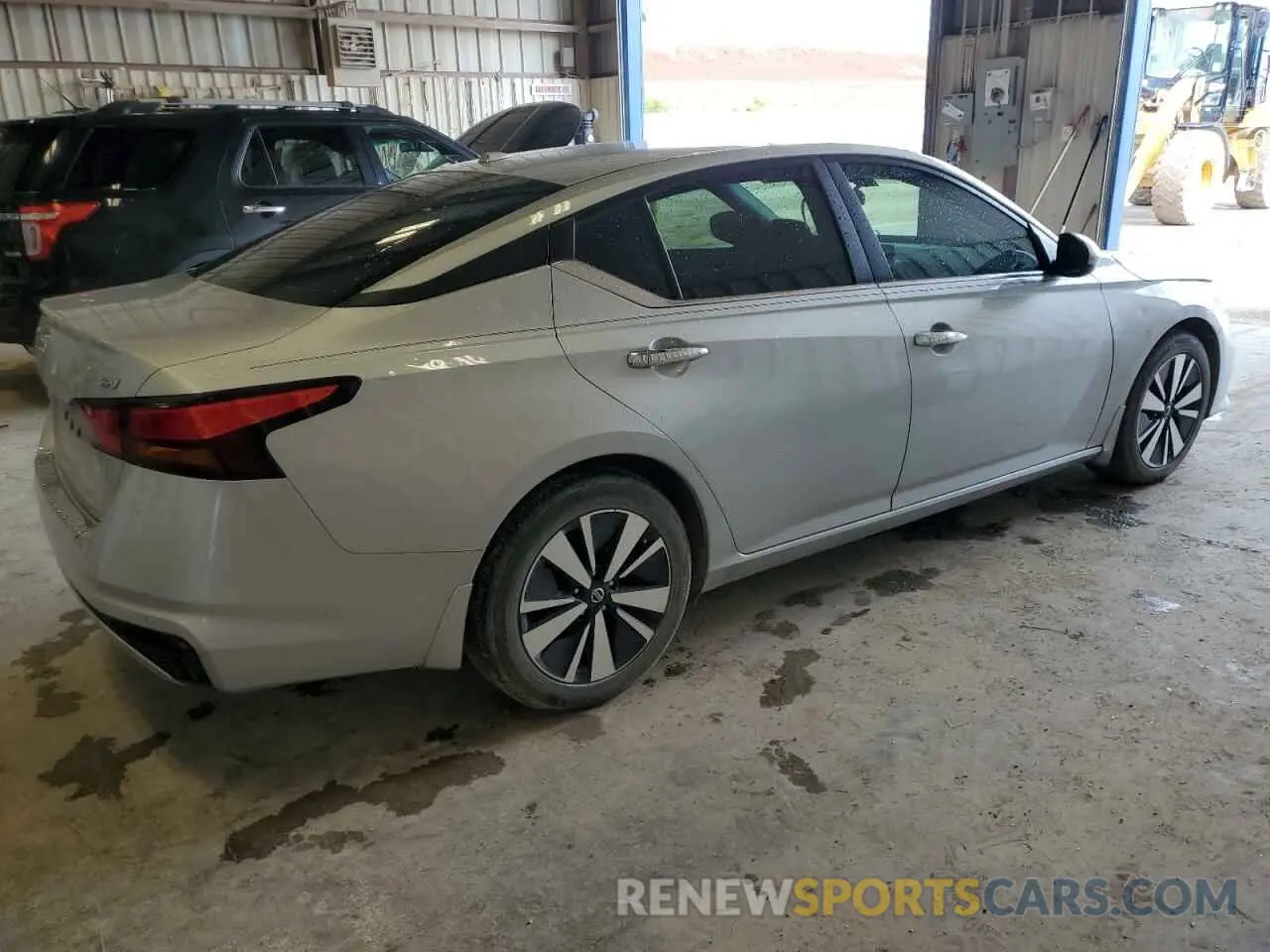 3 Photograph of a damaged car 1N4BL4DV8MN409679 NISSAN ALTIMA 2021