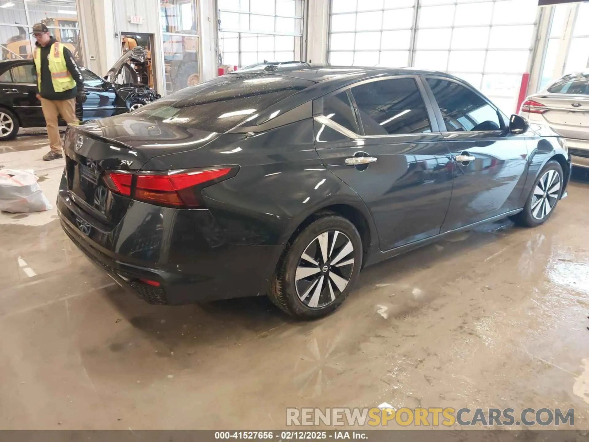 4 Photograph of a damaged car 1N4BL4DV9MN407777 NISSAN ALTIMA 2021