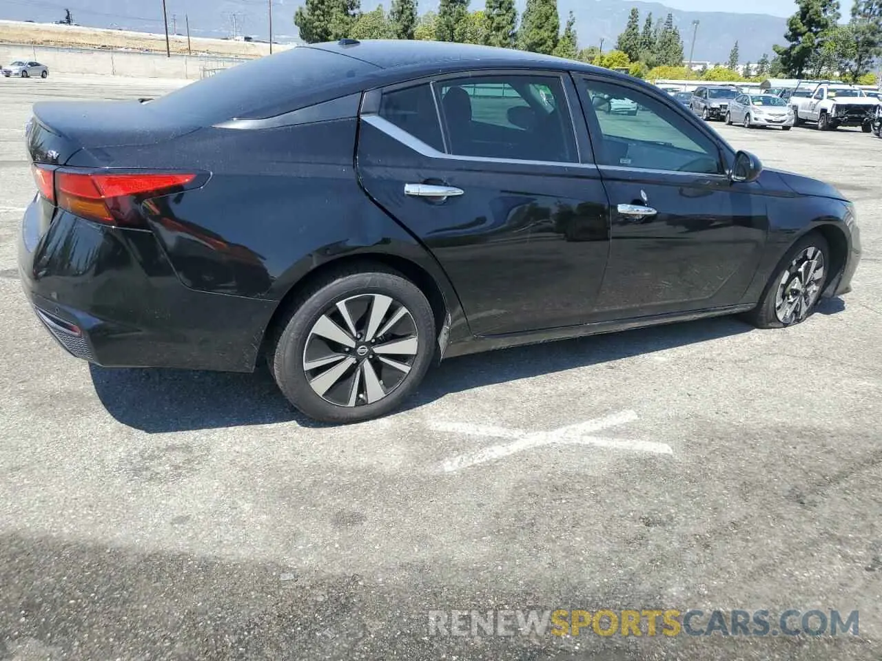 3 Photograph of a damaged car 1N4BL4DVXMN306344 NISSAN ALTIMA 2021