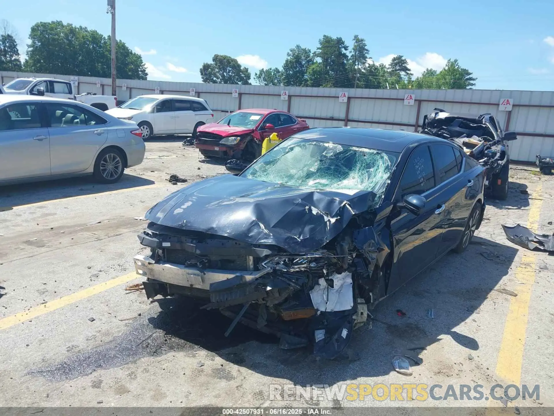2 Photograph of a damaged car 1N4BL4DVXMN311379 NISSAN ALTIMA 2021