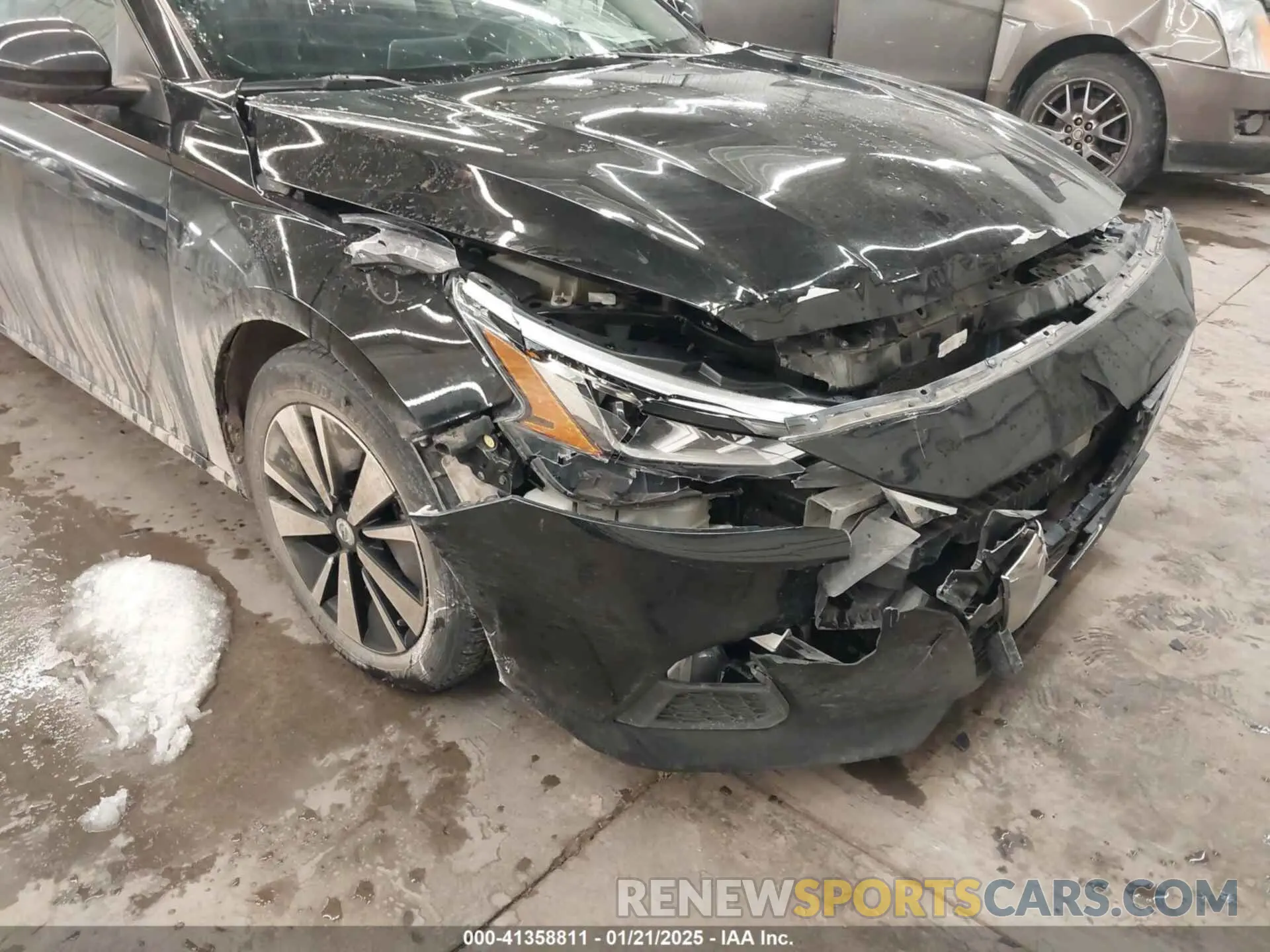 18 Photograph of a damaged car 1N4BL4DVXMN348500 NISSAN ALTIMA 2021