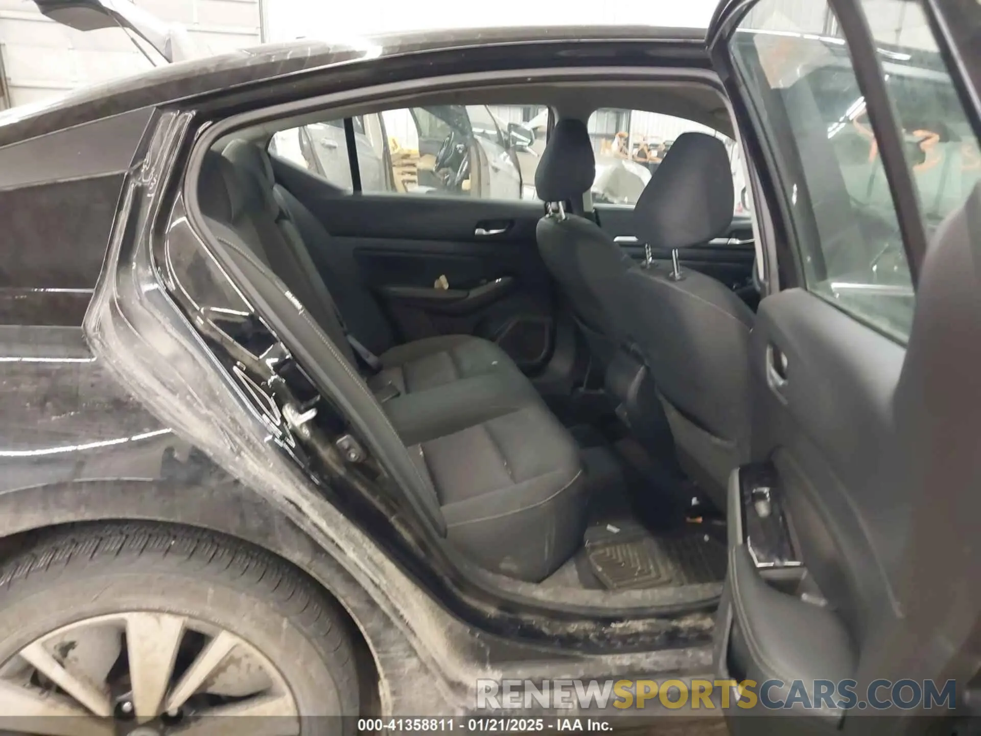 8 Photograph of a damaged car 1N4BL4DVXMN348500 NISSAN ALTIMA 2021