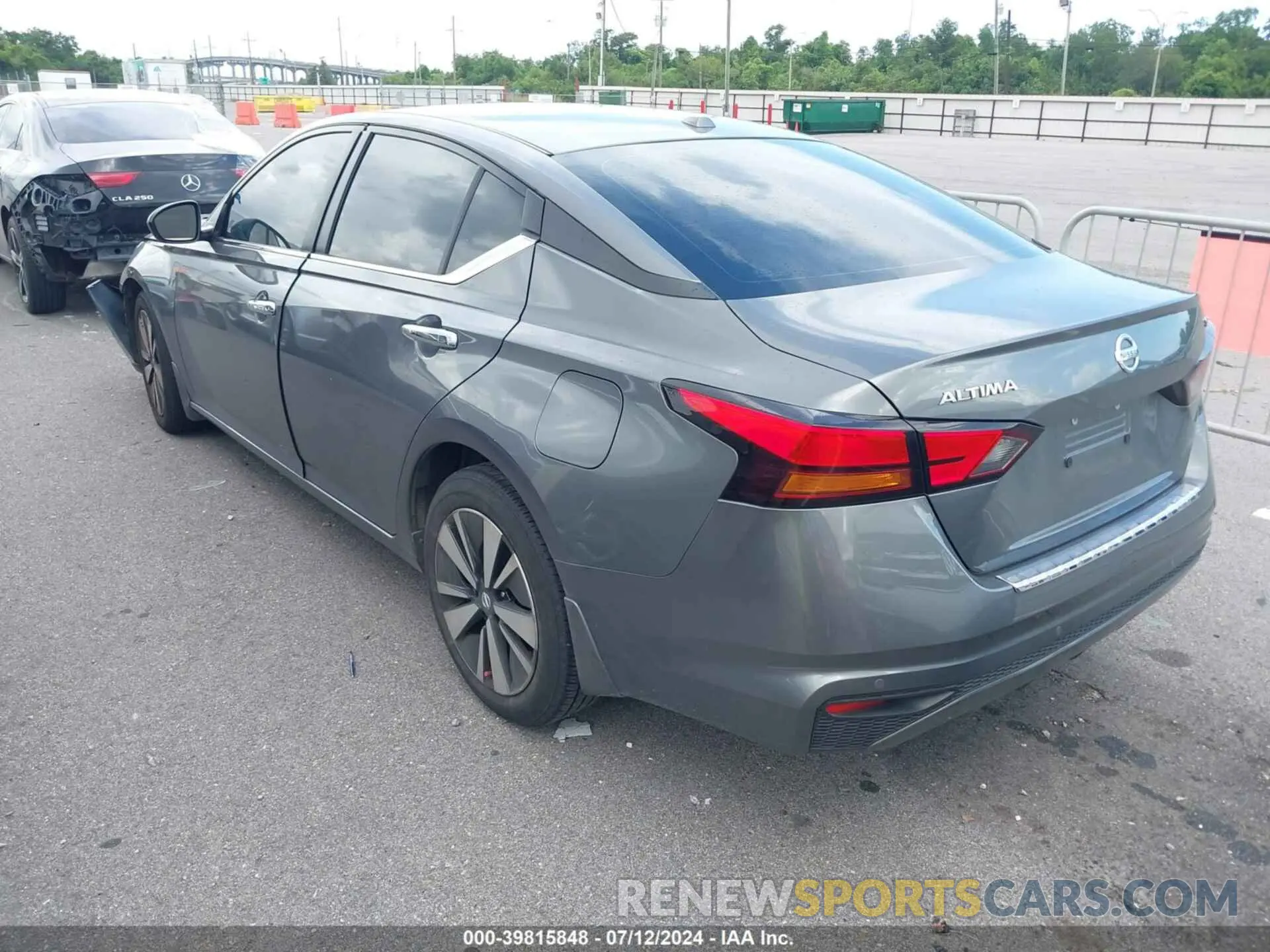 3 Фотография поврежденного автомобиля 1N4BL4DVXMN400935 NISSAN ALTIMA 2021