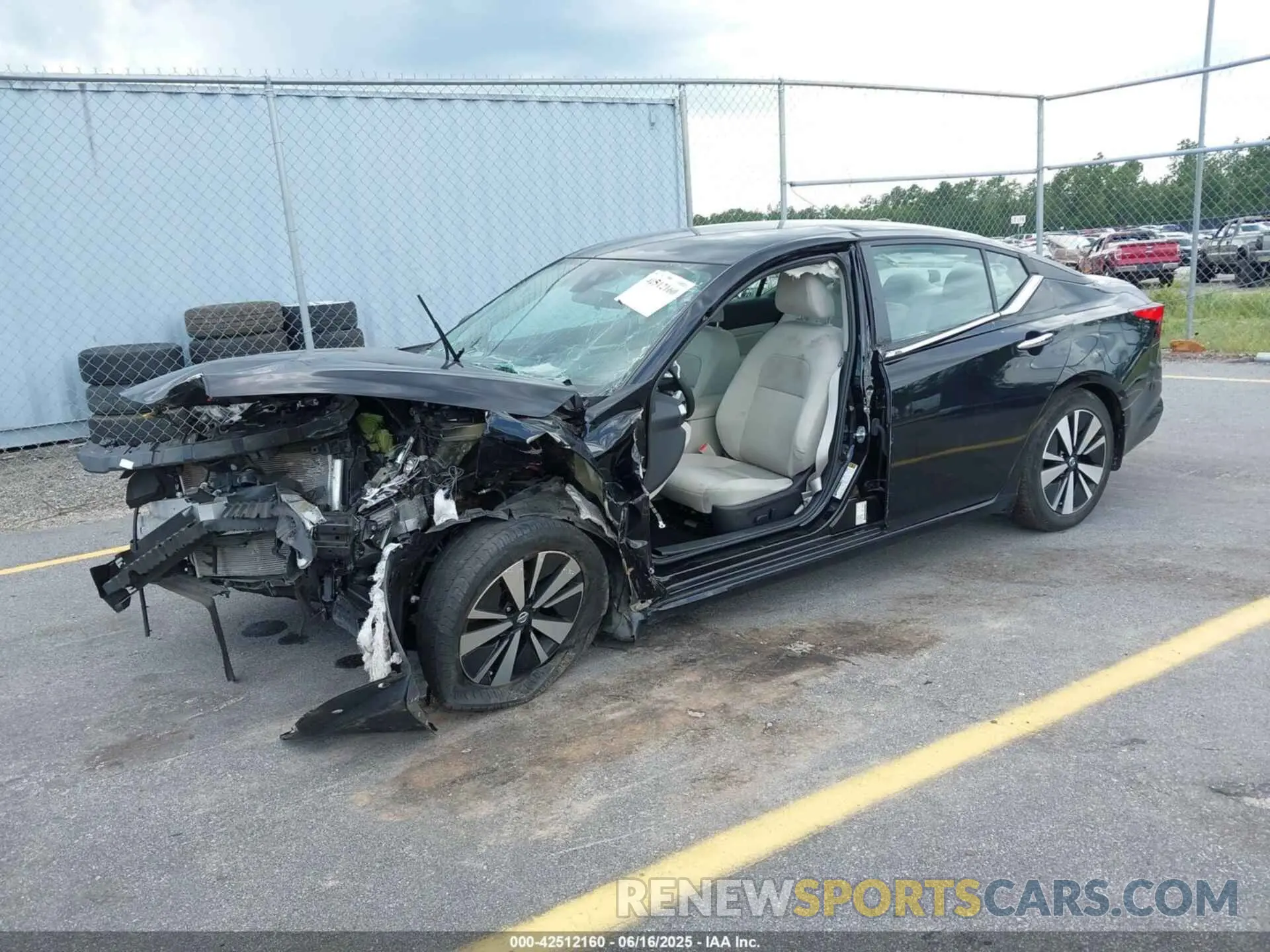 2 Photograph of a damaged car 1N4BL4DVXMN406122 NISSAN ALTIMA 2021