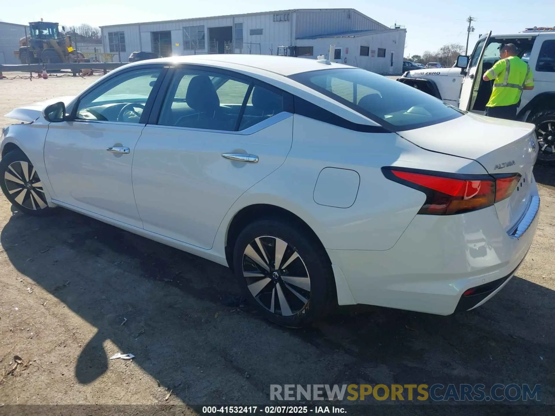 3 Photograph of a damaged car 1N4BL4DW1MN318603 NISSAN ALTIMA 2021