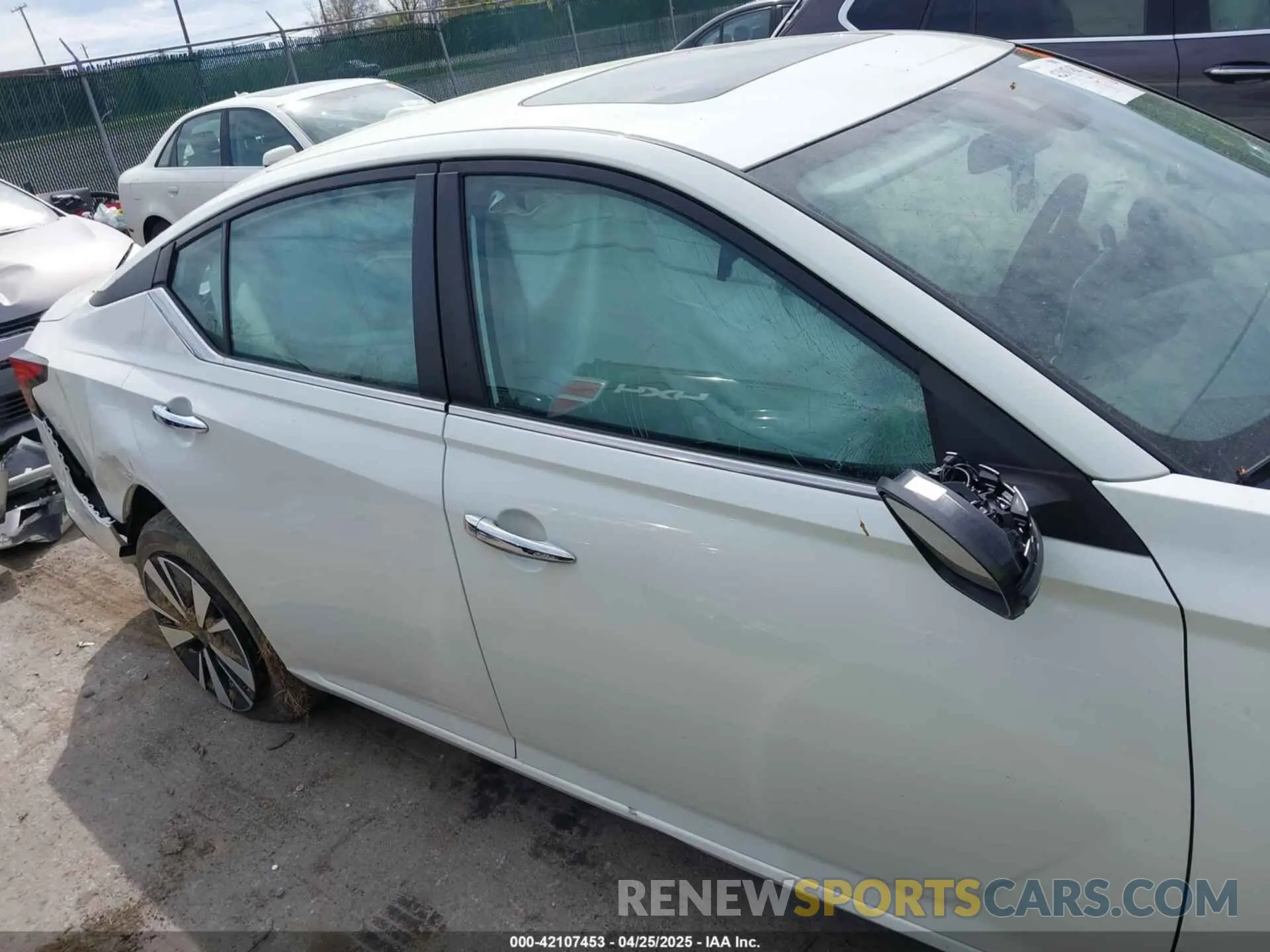 14 Photograph of a damaged car 1N4BL4DW7MN372228 NISSAN ALTIMA 2021
