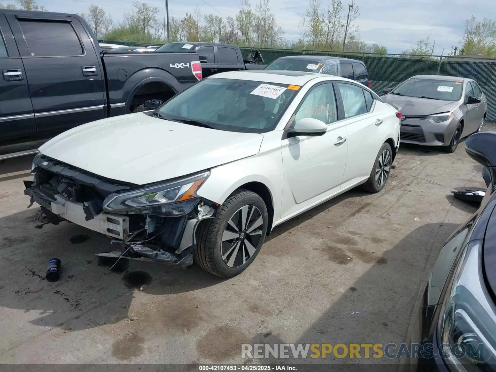 2 Photograph of a damaged car 1N4BL4DW7MN372228 NISSAN ALTIMA 2021