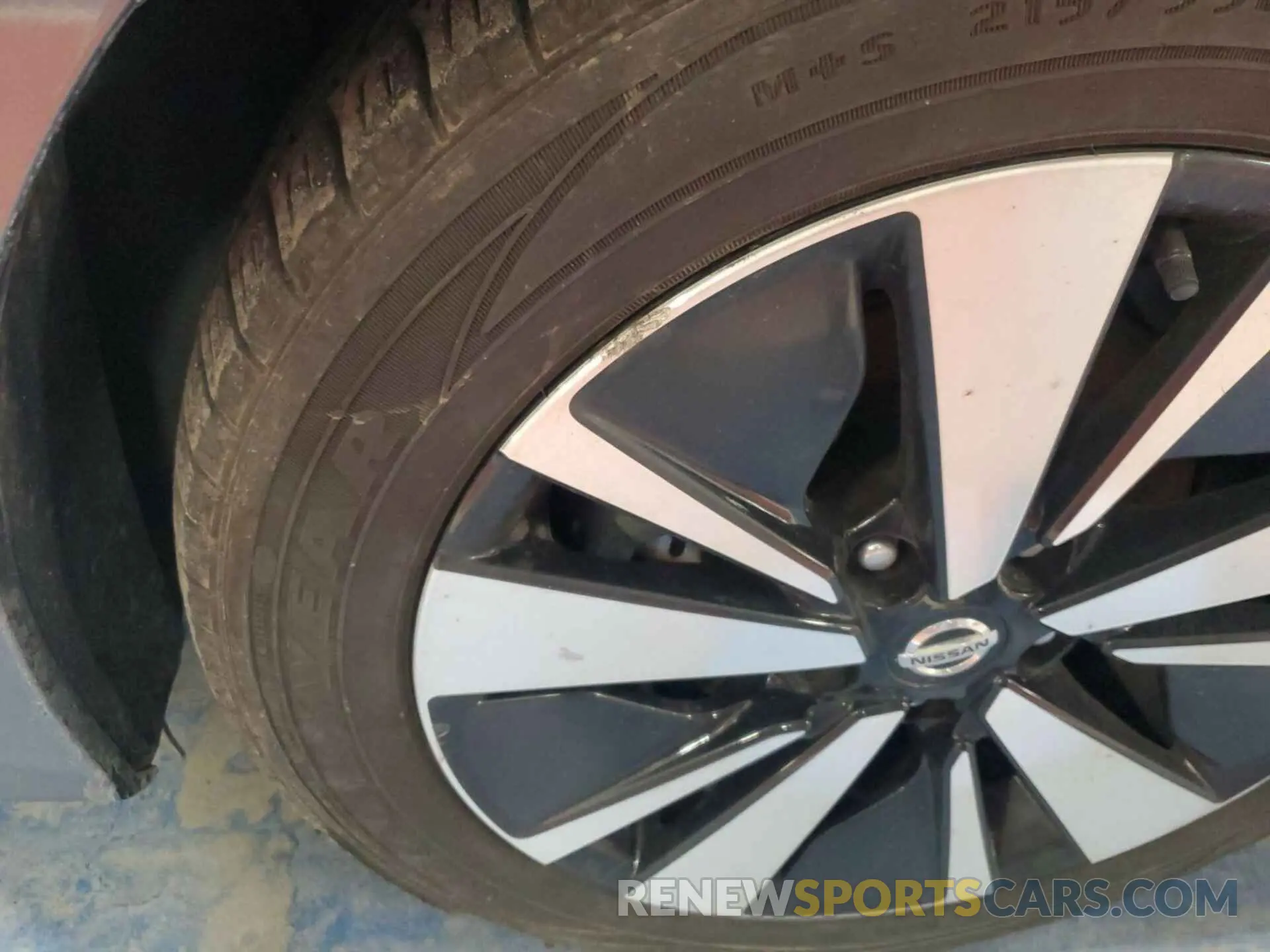 21 Photograph of a damaged car 1N4BL4DW8MN382296 NISSAN ALTIMA 2021