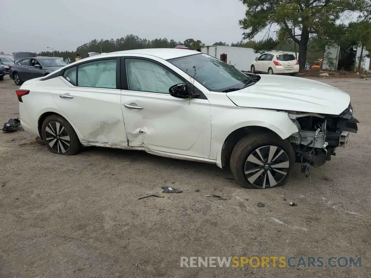 4 Photograph of a damaged car 1N4BL4DW9MN301645 NISSAN ALTIMA 2021