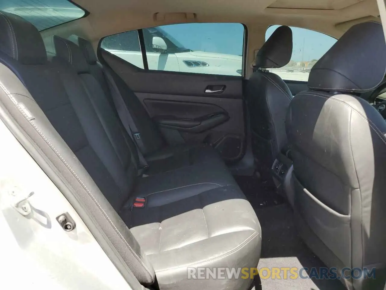10 Photograph of a damaged car 1N4BL4EV5MN410898 NISSAN ALTIMA 2021