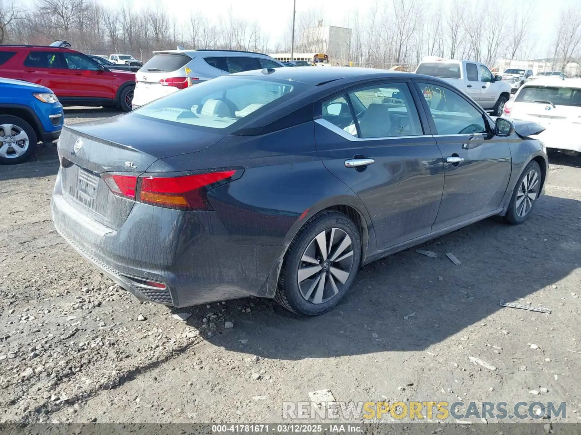 4 Фотография поврежденного автомобиля 1N4BL4EV5MN417303 NISSAN ALTIMA 2021