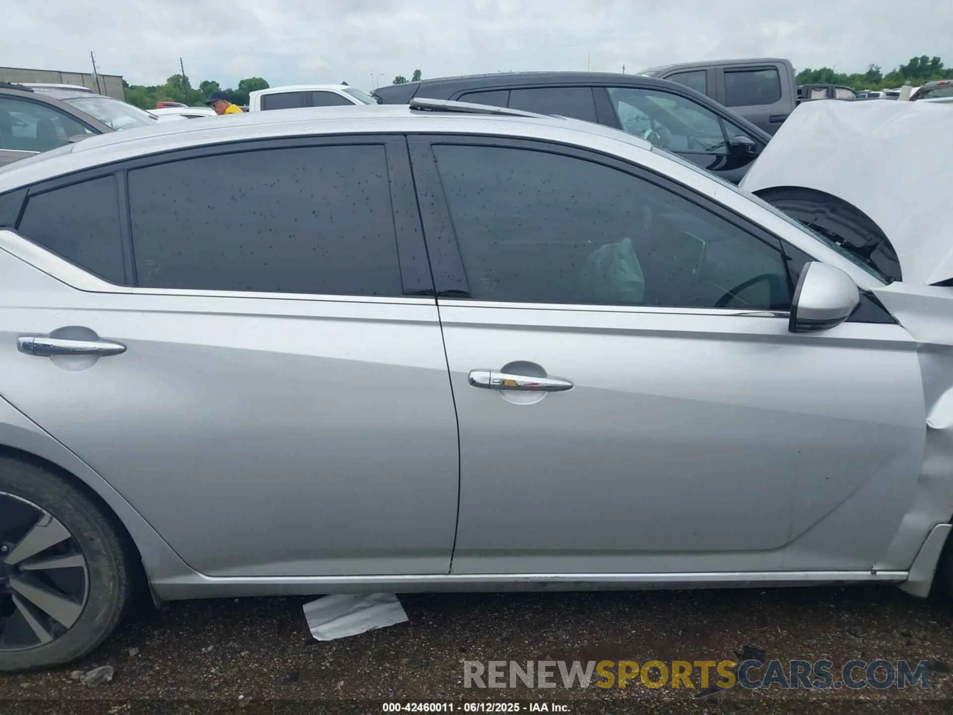 12 Photograph of a damaged car 1N4BL4EV7MN404200 NISSAN ALTIMA 2021