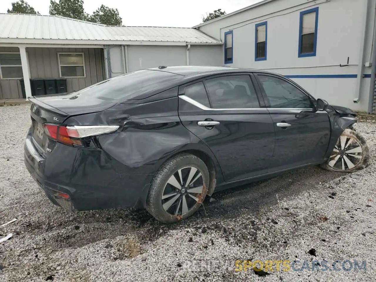 3 Photograph of a damaged car 1N4BL4EW2MN303560 NISSAN ALTIMA 2021