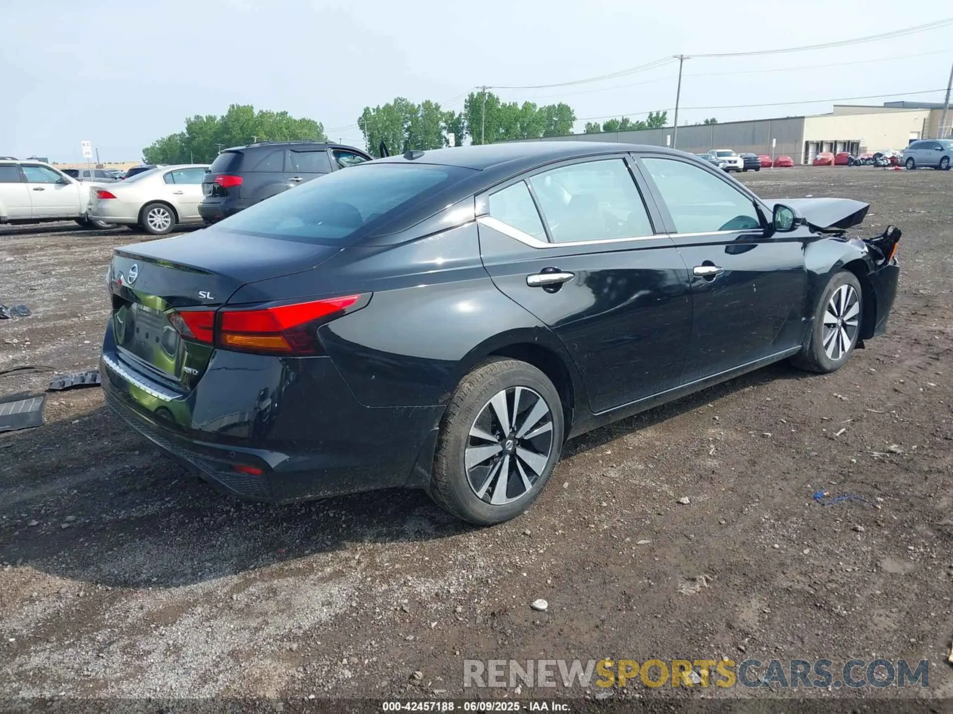 4 Photograph of a damaged car 1N4BL4EW7MN343164 NISSAN ALTIMA 2021