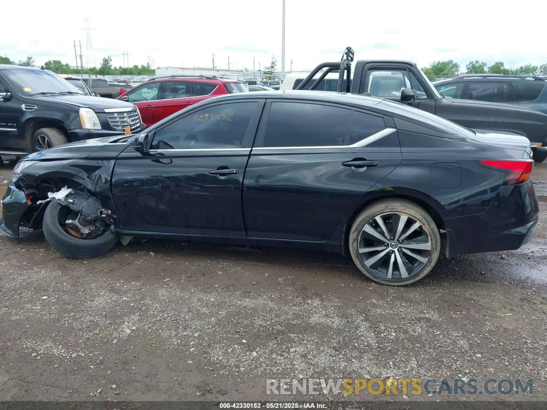 14 Photograph of a damaged car 1N4AL4CV4NN323607 NISSAN ALTIMA 2022