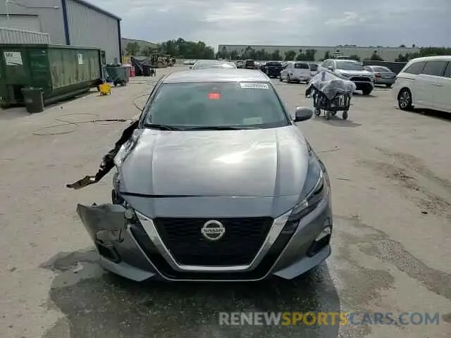 13 Photograph of a damaged car 1N4BL4BV0NN342581 NISSAN ALTIMA 2022