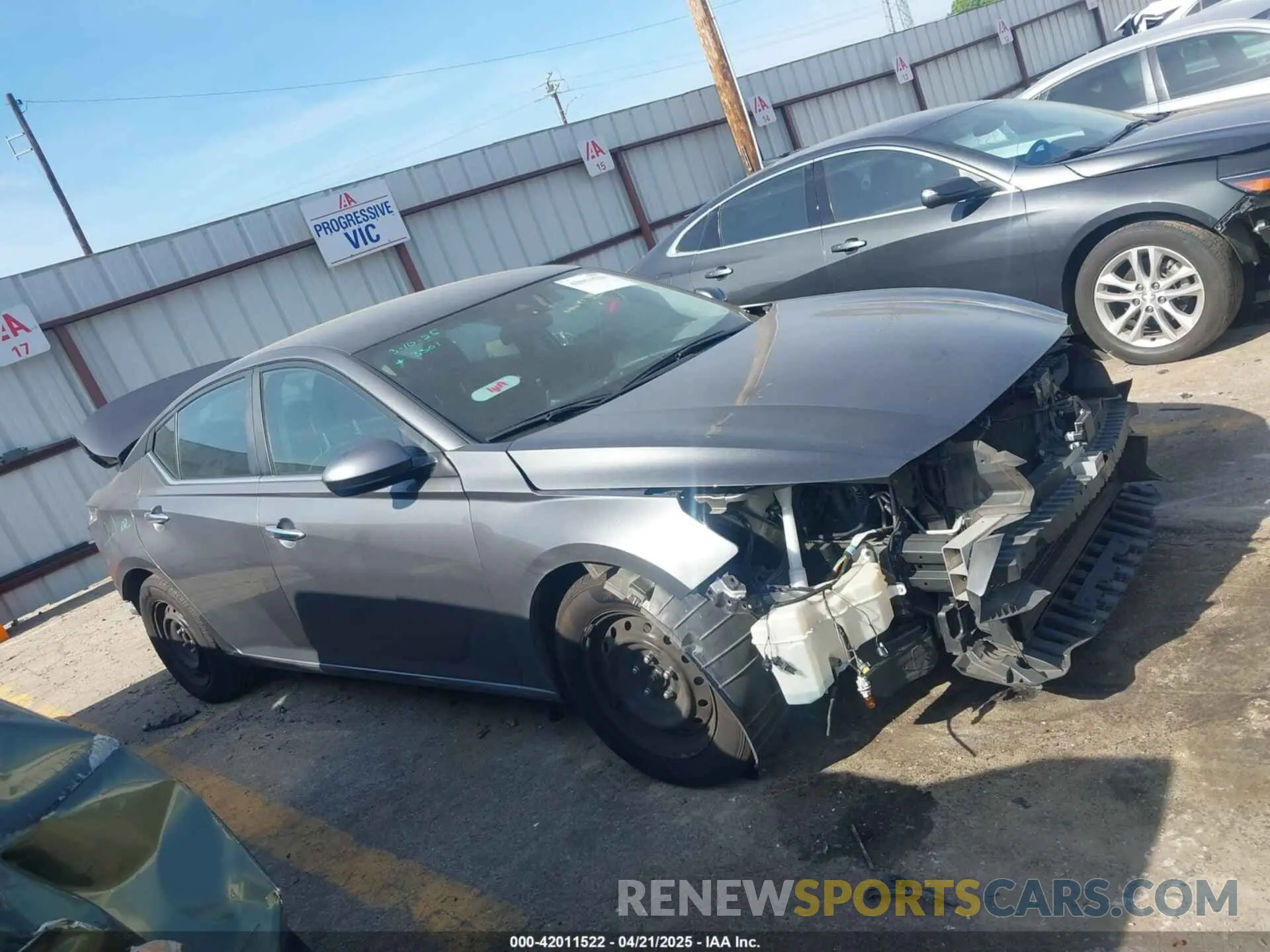 13 Photograph of a damaged car 1N4BL4BV3NN338296 NISSAN ALTIMA 2022