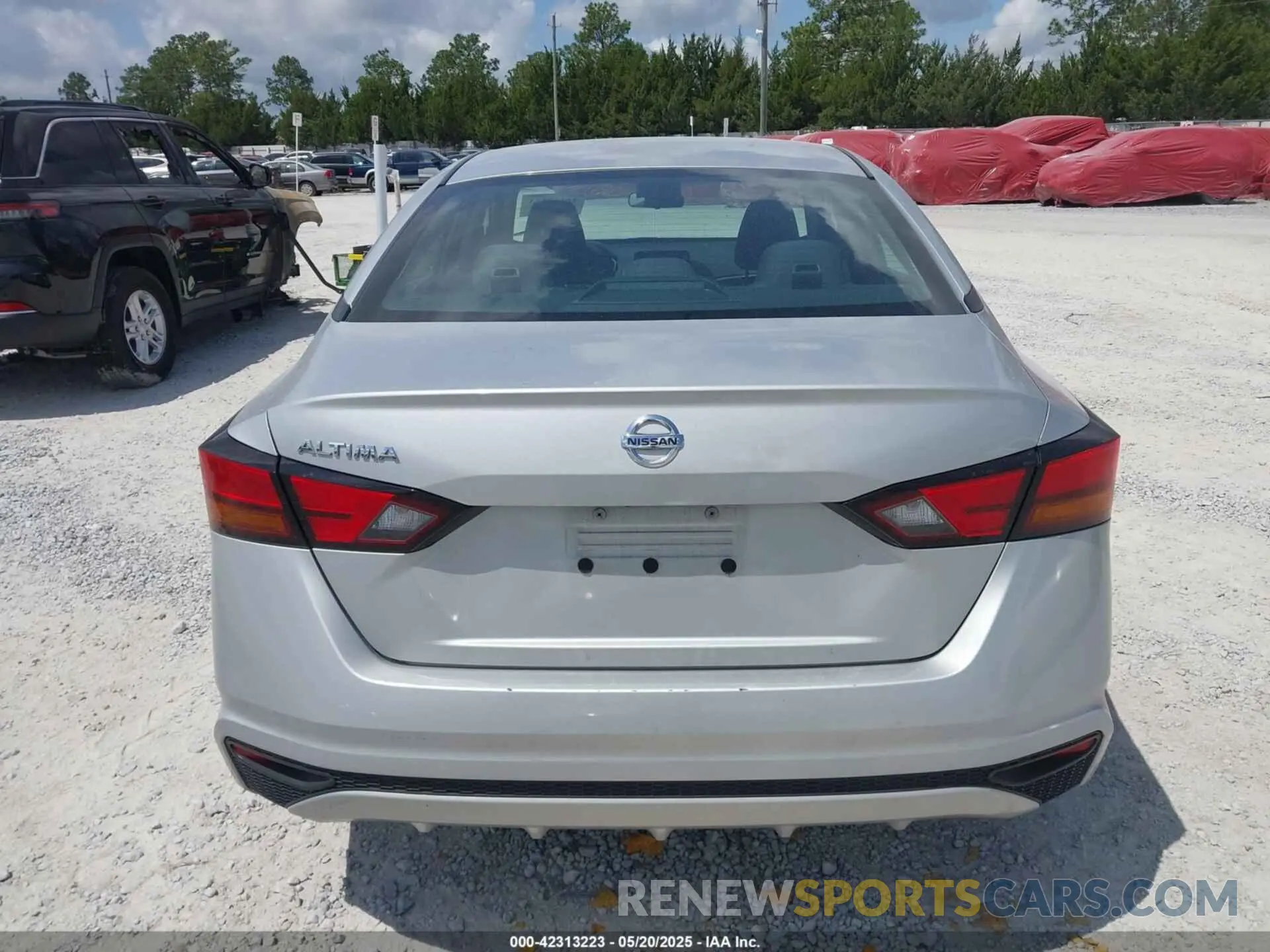 16 Photograph of a damaged car 1N4BL4BV4NN311589 NISSAN ALTIMA 2022