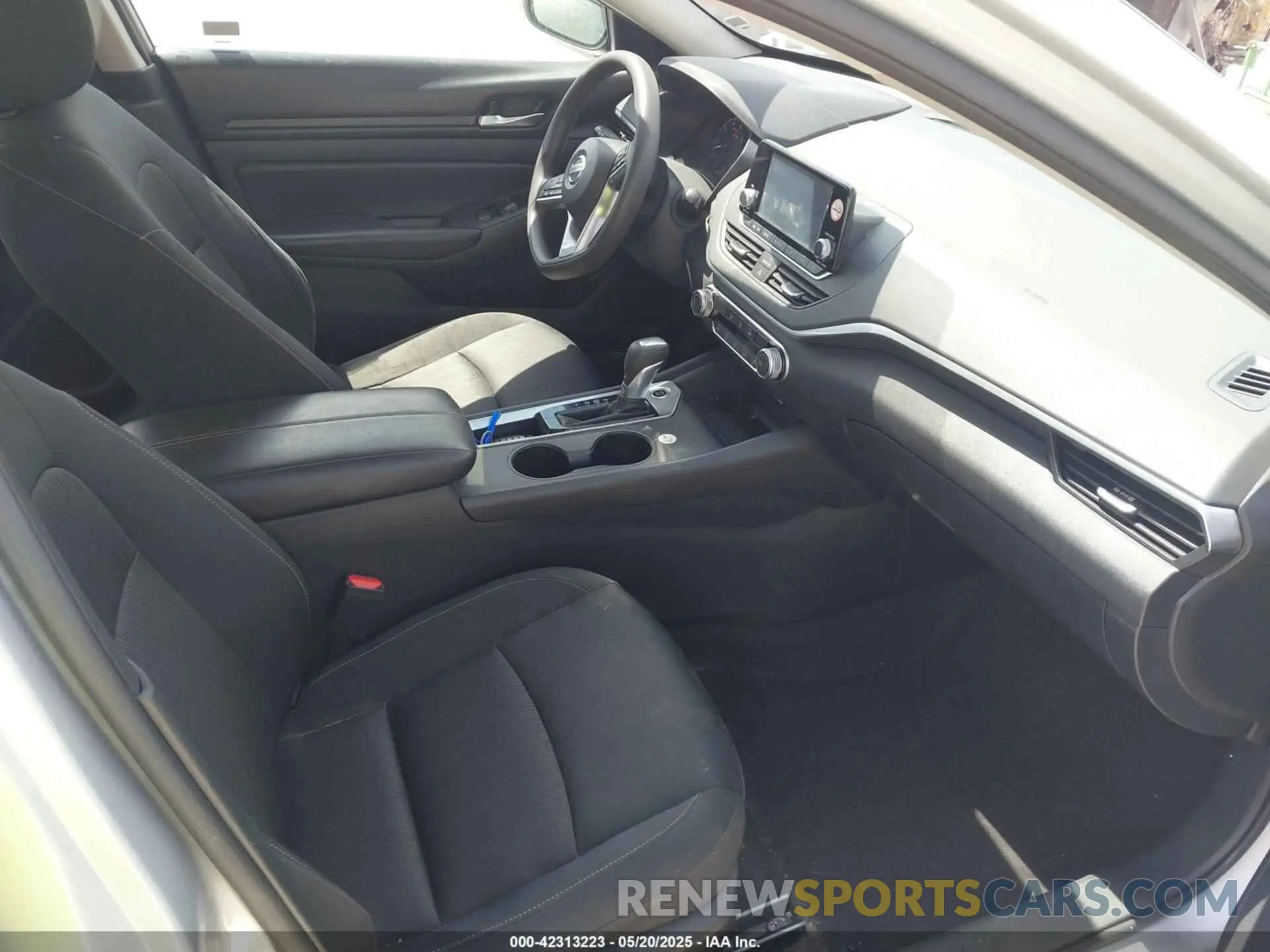 5 Photograph of a damaged car 1N4BL4BV4NN311589 NISSAN ALTIMA 2022
