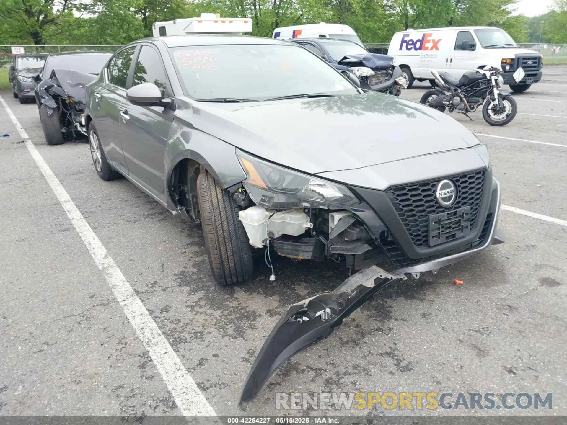 17 Photograph of a damaged car 1N4BL4BV4NN351140 NISSAN ALTIMA 2022