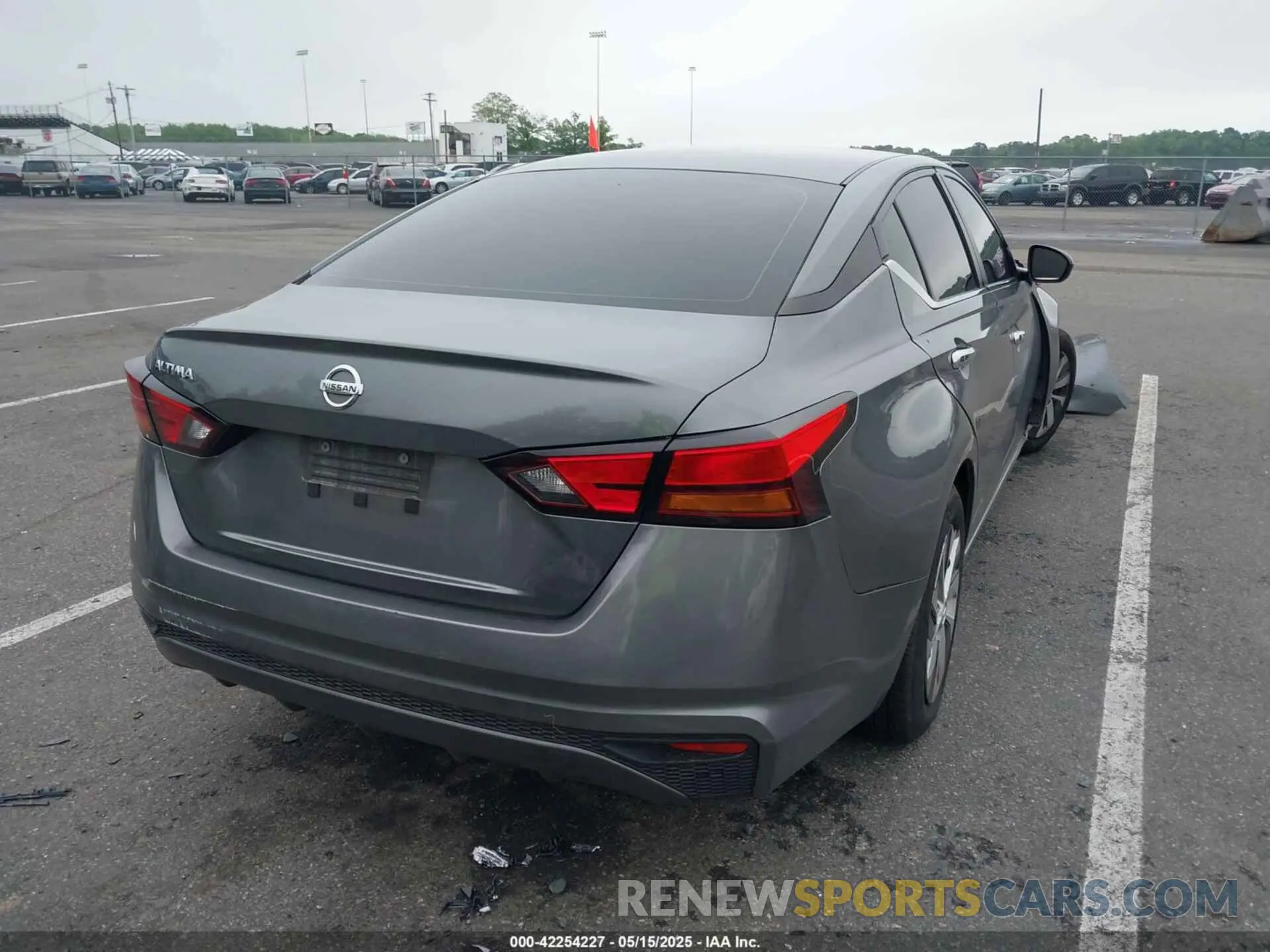 4 Photograph of a damaged car 1N4BL4BV4NN351140 NISSAN ALTIMA 2022