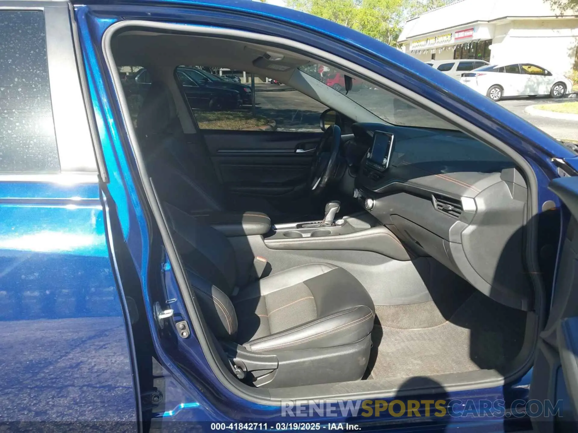 5 Photograph of a damaged car 1N4BL4CV0NN306372 NISSAN ALTIMA 2022