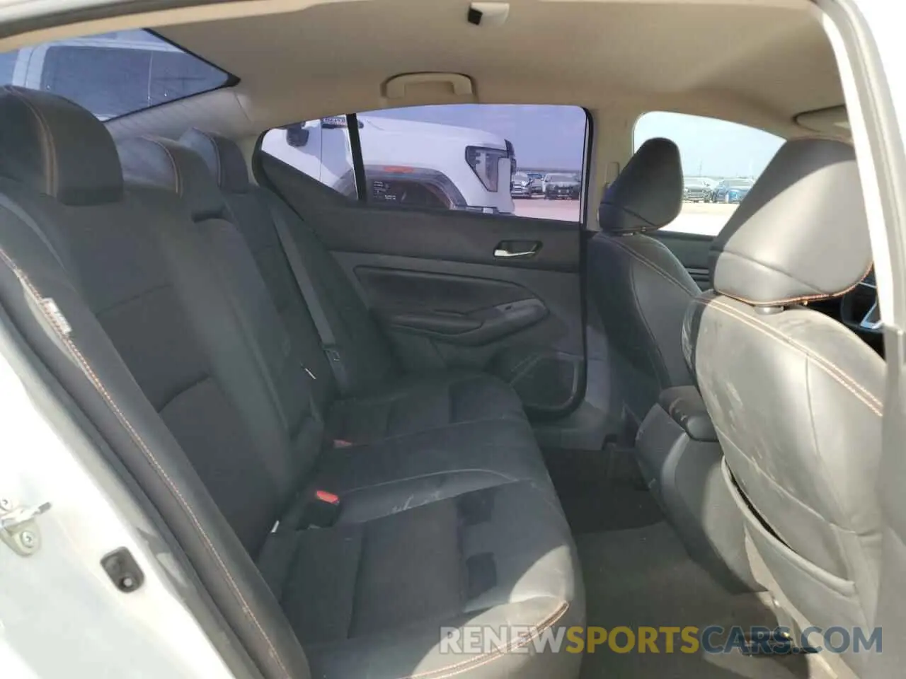 10 Photograph of a damaged car 1N4BL4CV0NN341980 NISSAN ALTIMA 2022