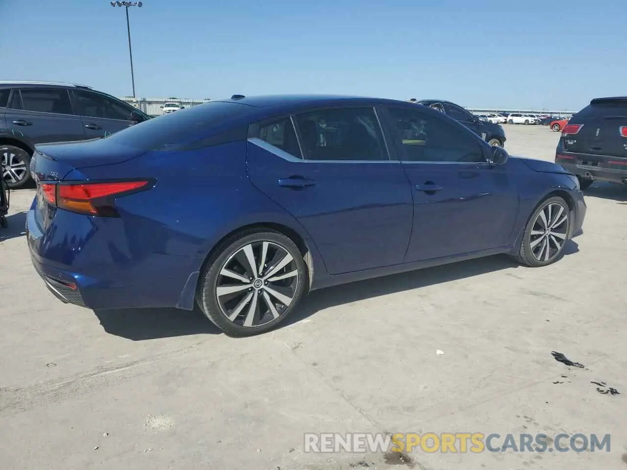 3 Фотография поврежденного автомобиля 1N4BL4CV0NN409047 NISSAN ALTIMA 2022