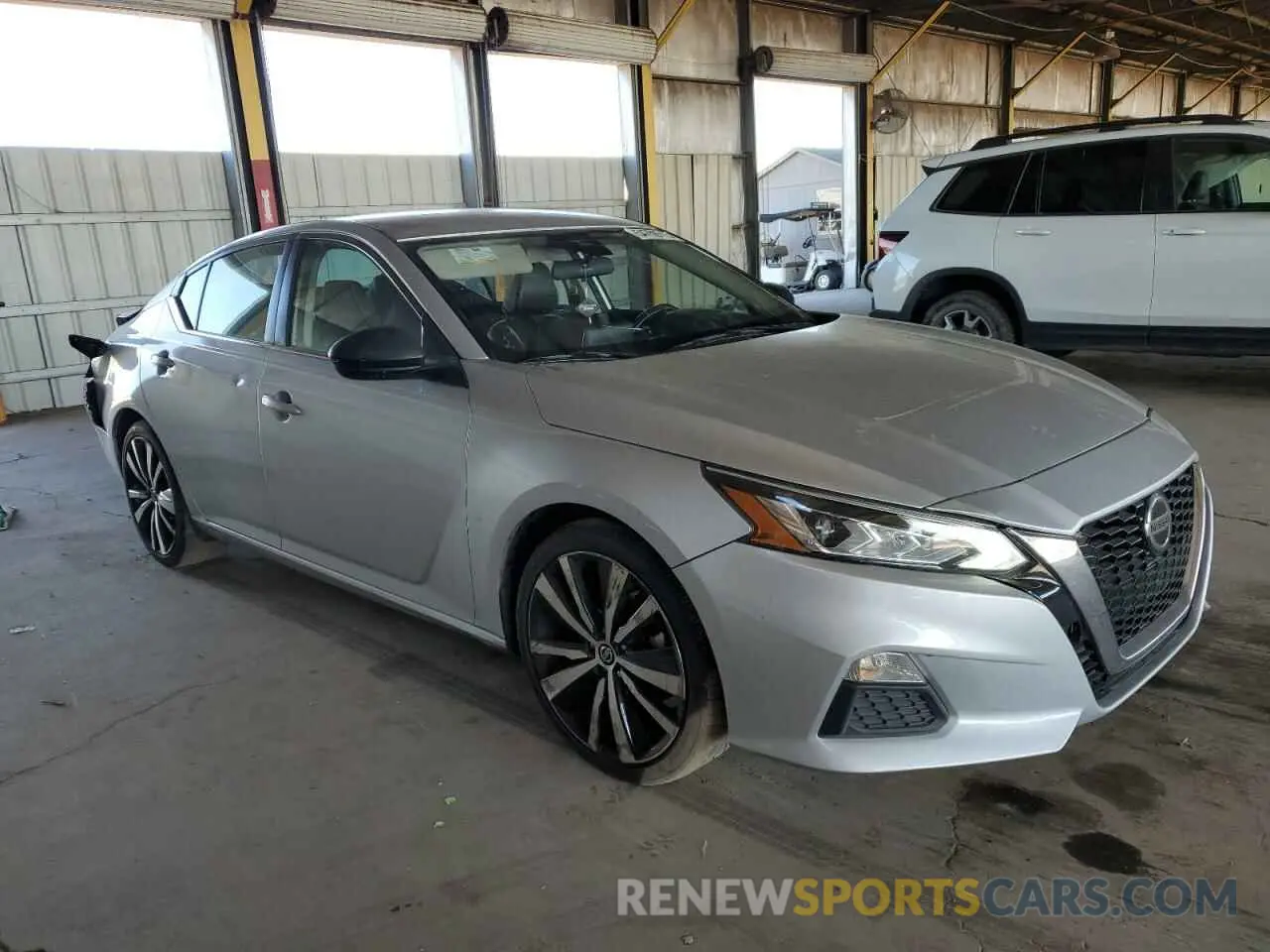 4 Photograph of a damaged car 1N4BL4CV1NN327375 NISSAN ALTIMA 2022