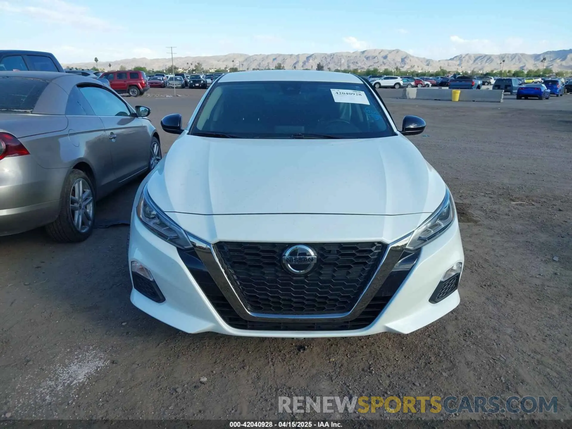 12 Photograph of a damaged car 1N4BL4CV1NN395658 NISSAN ALTIMA 2022