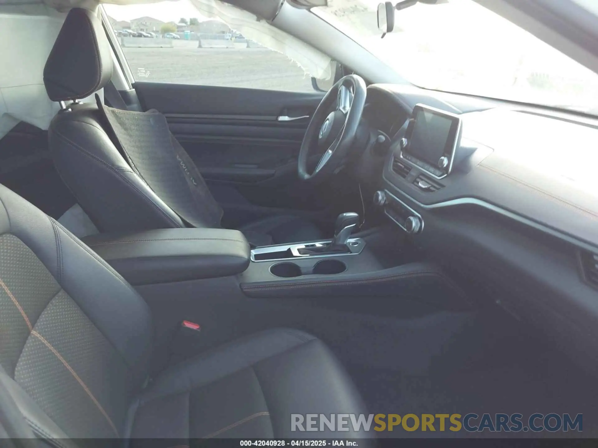 5 Photograph of a damaged car 1N4BL4CV1NN395658 NISSAN ALTIMA 2022