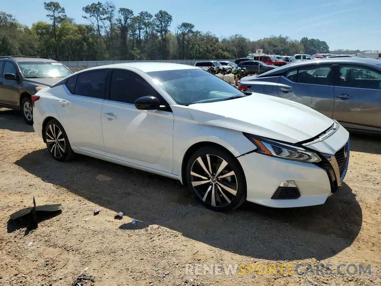 4 Photograph of a damaged car 1N4BL4CV2NN365228 NISSAN ALTIMA 2022