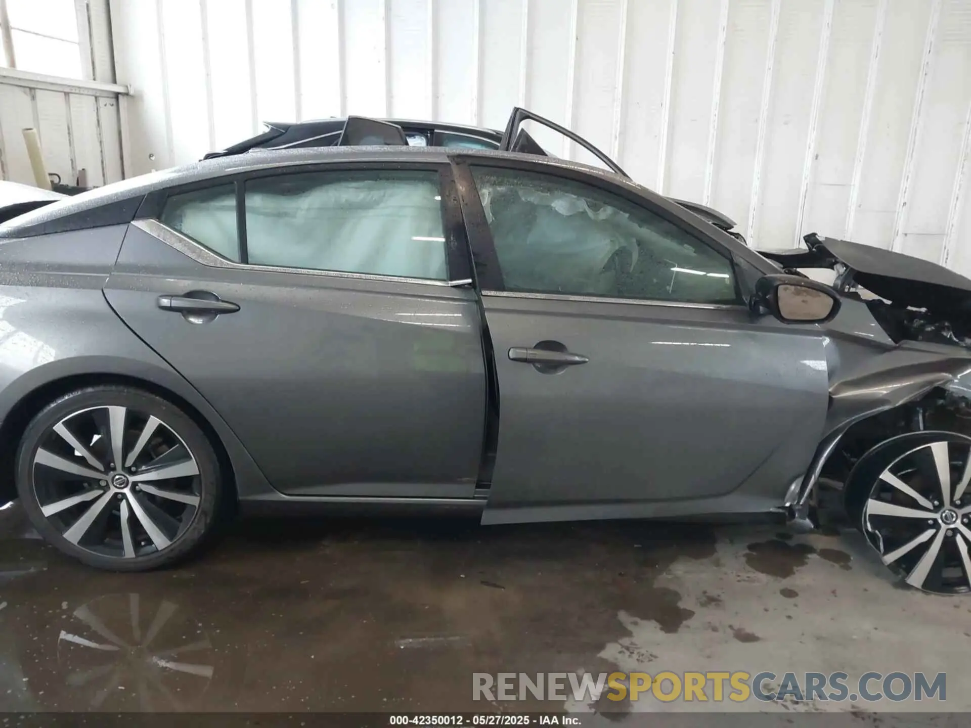 12 Photograph of a damaged car 1N4BL4CV2NN376696 NISSAN ALTIMA 2022