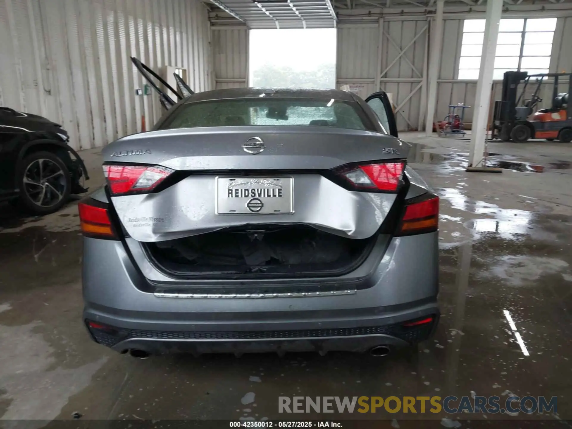 17 Photograph of a damaged car 1N4BL4CV2NN376696 NISSAN ALTIMA 2022